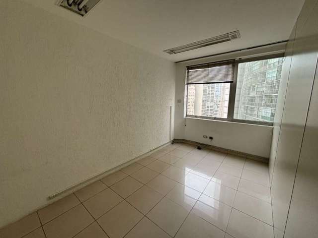 Sala comercial à venda na Avenida Ipiranga, 824, República, São Paulo por R$ 2.100.000