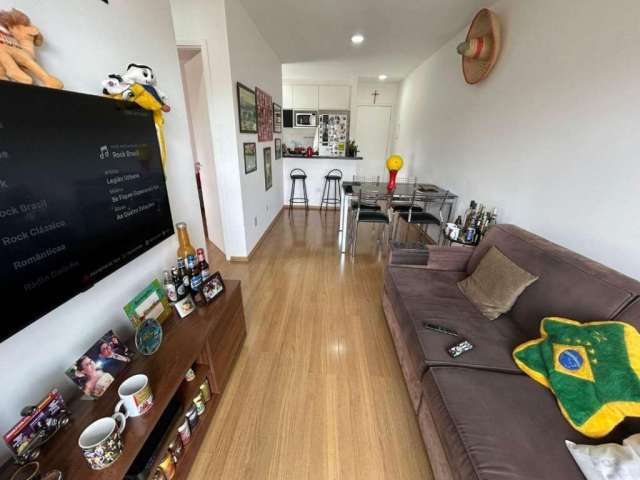 Apartamento com 2 quartos à venda na Rua São Félix do Piauí, 1357, Vila Carmosina, São Paulo por R$ 330.000