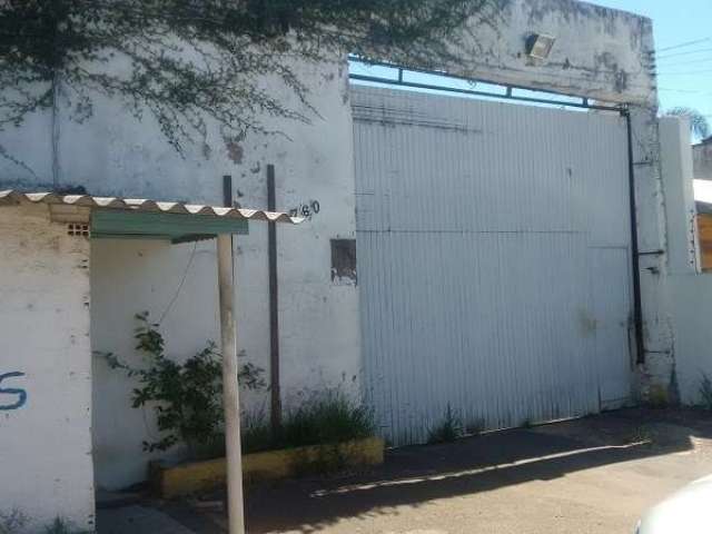 Terreno comercial à venda no Camaquã, Porto Alegre  por R$ 1.800.000