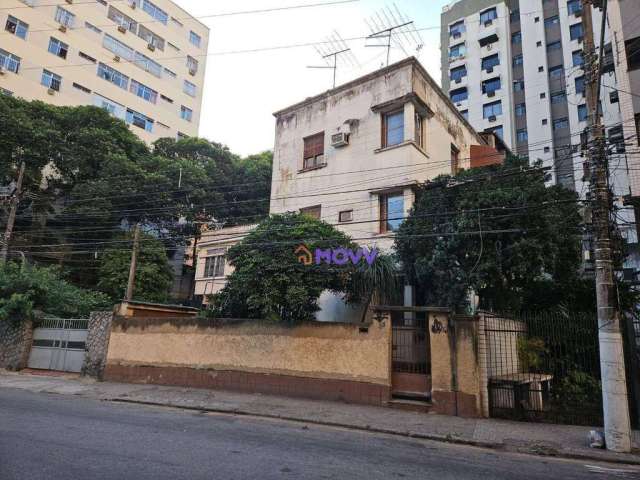 Apartamento térreo de 3 quartos com dependência a venda no Ingá - Niterói