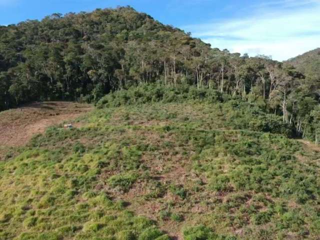 Sitio para venda em Bom Jardim - RJ