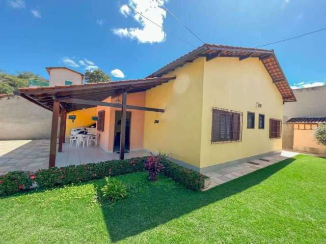 Casa com 2 dormitórios à venda, 110 m² por R$ 680.000,00 - Serra Grande - Niterói/RJ