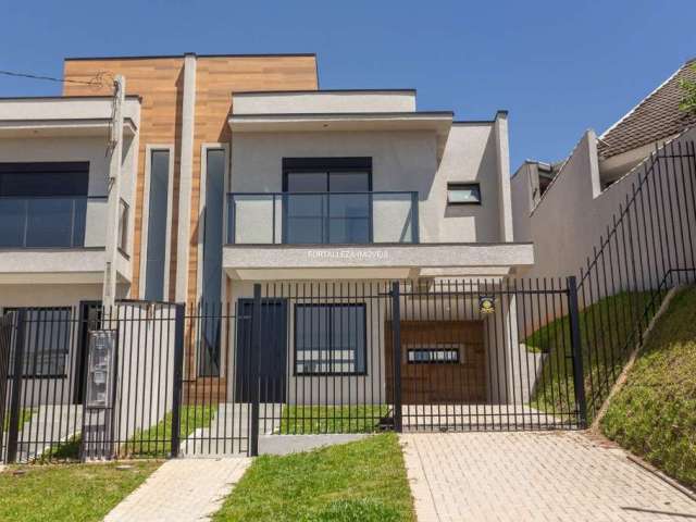 Casa com 3 quartos à venda na Rua Joarez Antonio Bittencourt, 20, Atuba, Curitiba por R$ 685.000