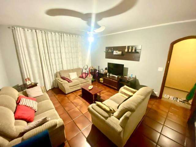 Casa com 3 Quartos &#224; venda, 392 m&#178; por R$ 780.000 no Jardim Sandra