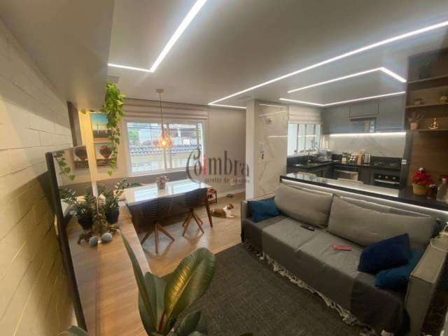 Vende Casa 2 Quartos, 75 m&#178; por R$ 600.000 no Jardim das Flores