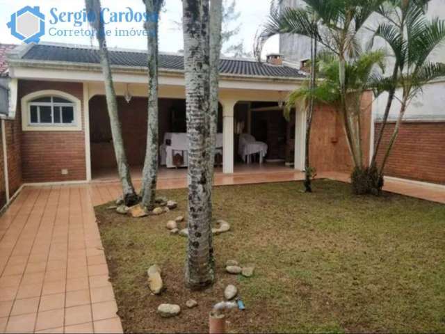 Casa de alto padrão no cibratel à 50m do mar! 4 quartos amplo terreno 500m²