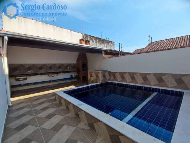 Casa com piscina e churrasqueira -  2 quartos - santa julia lado praia