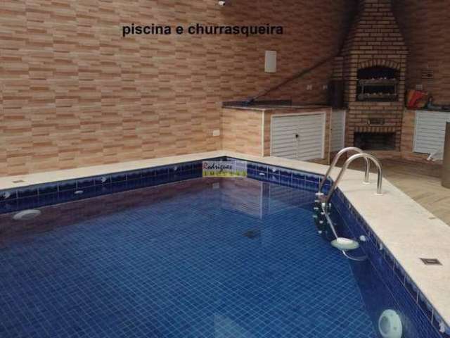 Sobrado 4 dorms, 3 vgas, piscina, fino acabamento