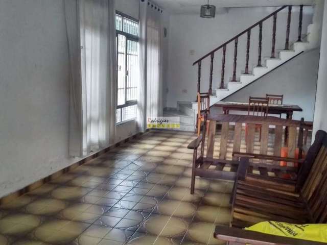 Sobrado com 3 dorms, Cascatinha, SV - R$ 450 mil