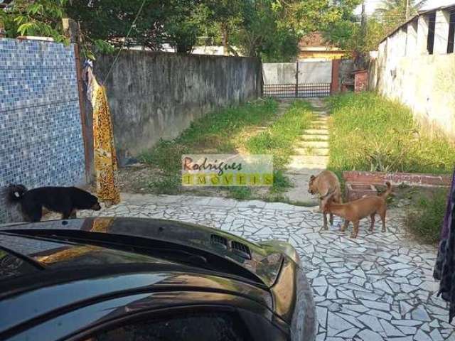 Terreno à venda na Vila Nossa Senhora de Fátima, São Vicente  por R$ 180.000