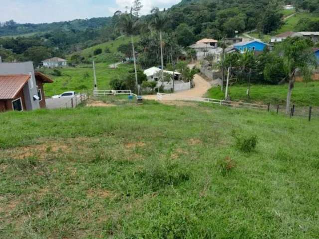 Terreno Amplo na Cidade de Santo Amaro da Imperatriz/SC (VENDA)