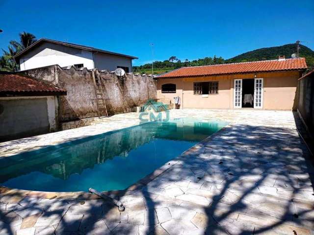 Casa para Venda em Caraguatatuba, Getuba, 1 dormitório, 1 banheiro, 3 vagas