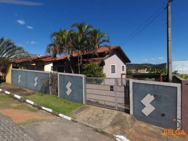 Casa em Condomínio para Venda em Atibaia, Condomínio Jardim Shangri-Lá, 2 dormitórios, 1 suíte, 2 banheiros, 5 vagas