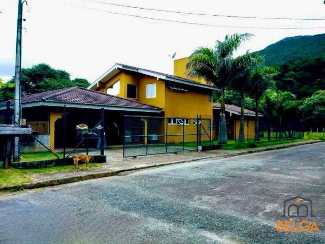 Casa em Condomínio para Venda em Atibaia, Alpes de Atibaia, 4 dormitórios, 1 suíte, 5 banheiros, 3 vagas