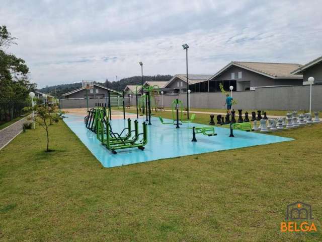 Casa para Venda em Atibaia, Loanda, 2 dormitórios, 1 banheiro, 2 vagas