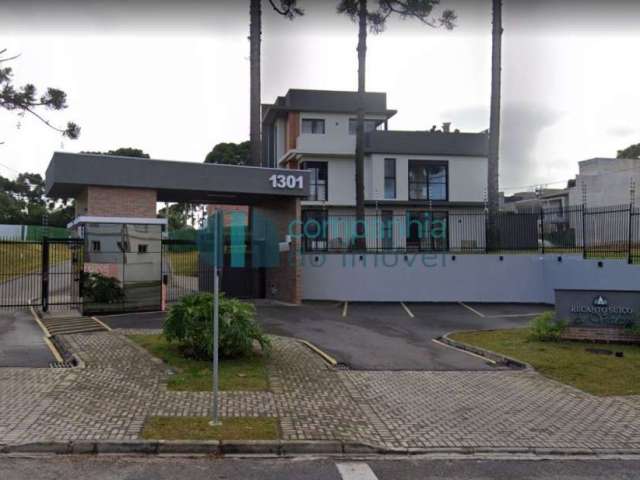 Casa em Condomínio Fechado com 3 Quartos