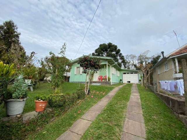 CASA A VENDA NA AVENIDA CENTRAL EM GRAMADO, Avenida Central, Gramado - RS