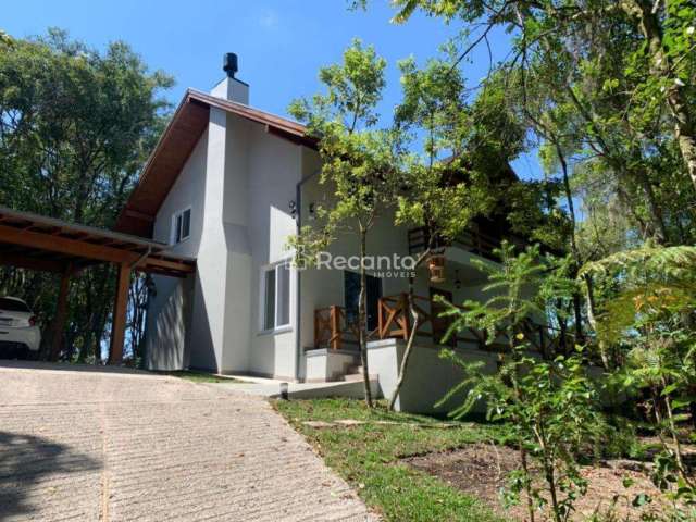 CASA COM 3 DORMITÓRIOS À VENDA EM GRAMADO , Villagio, Gramado - RS