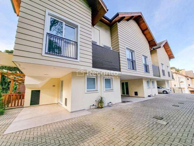 CASA 3 SUITES, LAVABO E ELEVADOR A VENDA EM CANELA, Vila Suzana, Canela - RS