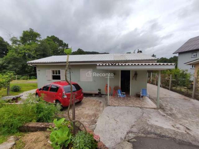 2 CASAS NO MESMO PATIO A VENDA EM GRAMADO, Vale dos Pinheiros, Gramado - RS