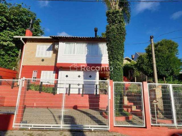 CASA DE 3 DORMITÓRIOS A VENDA EM GRAMADO , FLORESTA , Gramado - RS