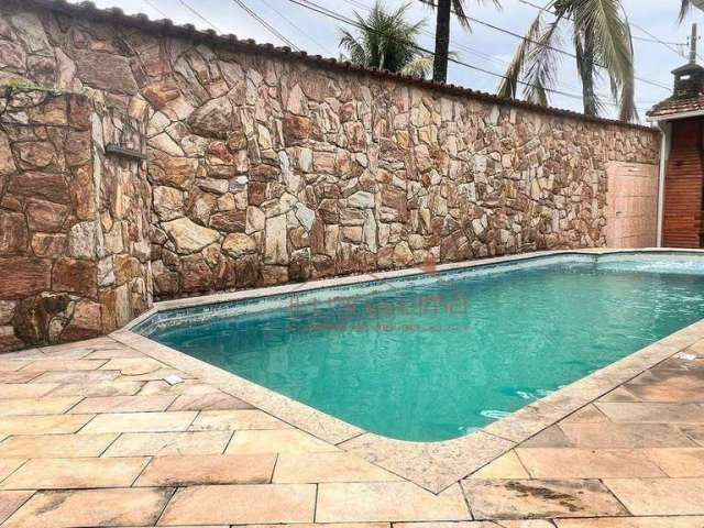 Casa com 2 dormitórios à venda, 252 m² por R$ 750.000 - Caiçara - Praia Grande/SP