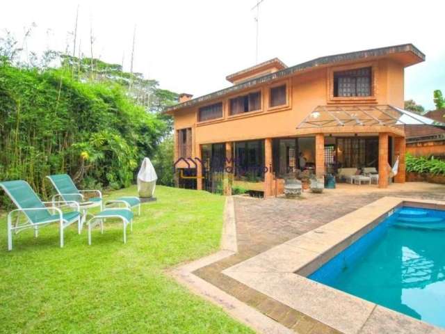 Casa em rua fechada no morumbi