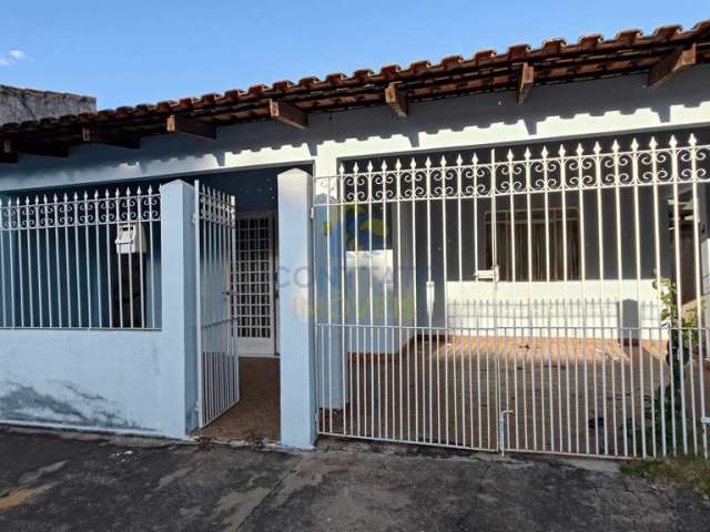 Casa Térrea grande próximo a avenida 31 de Março no bairro Cristo Rei- 03 Quartos codigo: 30786