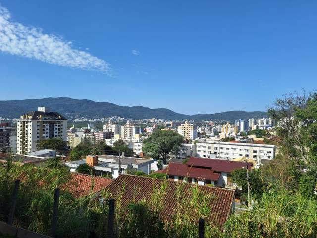 Apartamento 2 Dormitórios - Locação Anual - Trindade / Florianópolis - SC