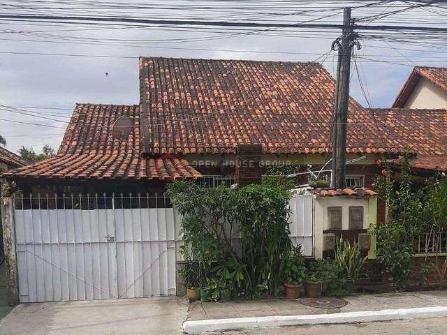 Casa à Venda em Galo Branco