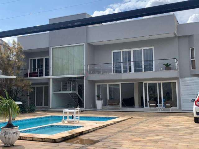 Open House Imóveis vende - Casa de Alto Padrão em Camboinhas! Próxima ao Mall e ao Colégio Objetivo