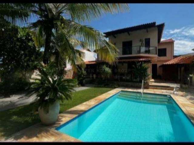 Open House vende linda casa c/ 5 quartos sendo 2 suites c/ piscina em Itacoatiara RO de Niterói