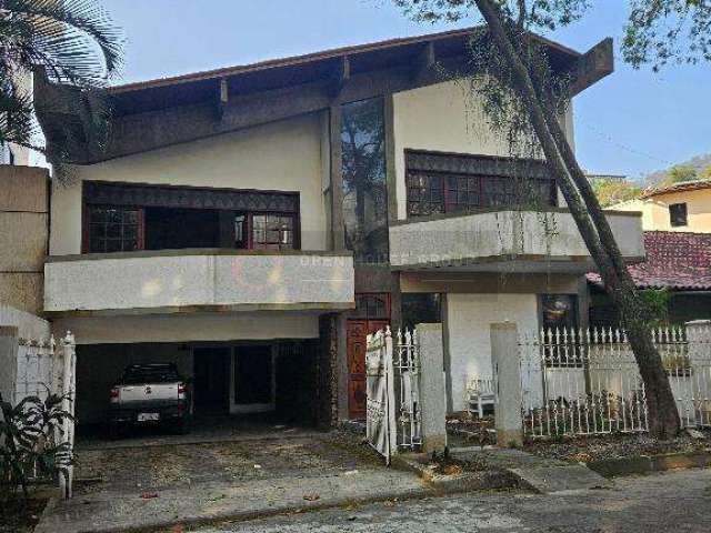 Casa em Condomínio Fechado com 4 quartos e sala ampla - Open House Vende!!!