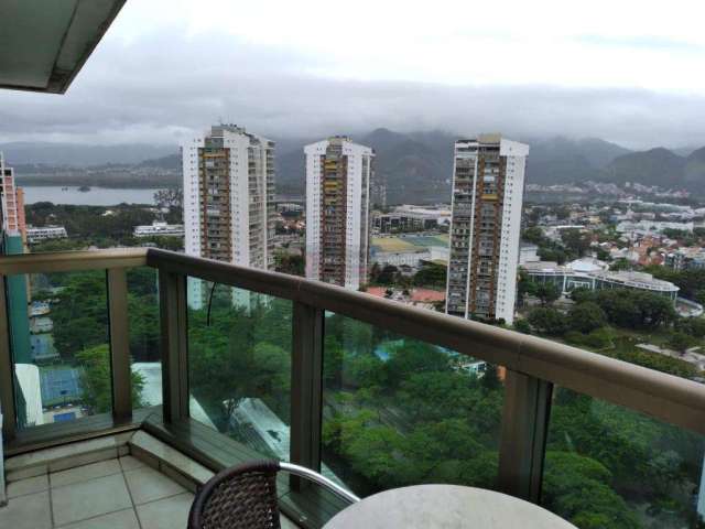 Open house vende - Flat mobiliado na Barra da Tijuca. Sol da manhã. Vista livre!