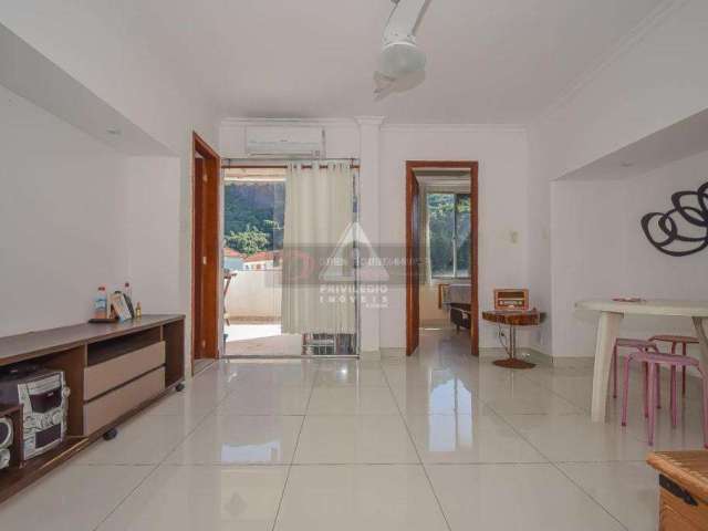 Open House Vende Apartamento de 2 quartos (1suíte)  na rua Barata Ribeiro em Copacabana.