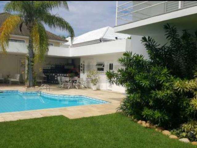 Open House vende- Excelente casa com 4 quartos no condomínio Crystal Lake na Barra da Tijuca.