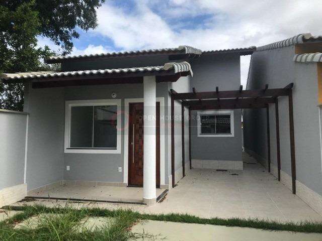 Open House Imóveis vende- Casa com 3 quartos, 4 vagas de garagem em Itaipuaçu.