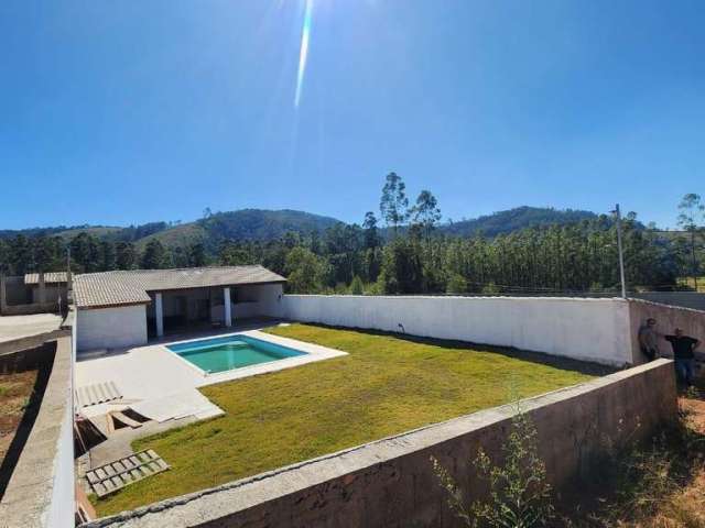 Casa para Venda em Bragança Paulista, Terras do Guatura, 3 dormitórios, 1 suíte, 3 banheiros, 4 vagas