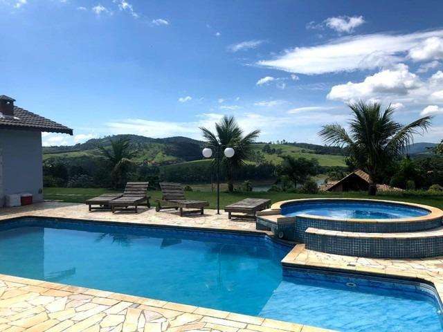 Casa para Venda em Bragança Paulista, Rodovia Aldo Bolini, 4 dormitórios, 4 suítes, 5 banheiros, 4 vagas