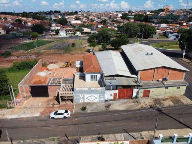 Casa com 4 dormitórios à venda, 220 m² por R$ 430.000,00 - Jardim Cristina - Botucatu/SP