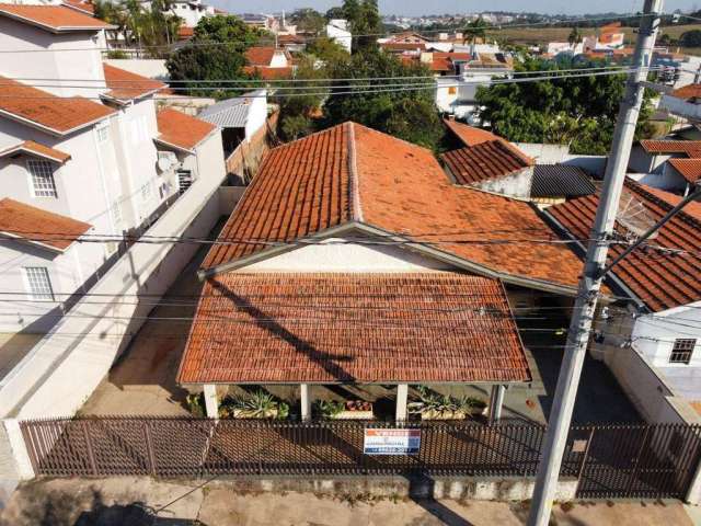 Casa com 3 dormitórios à venda, 157 m² por R$ 650.000,00 - Vila Santa Therezinha de Menino Jesus - Botucatu/SP