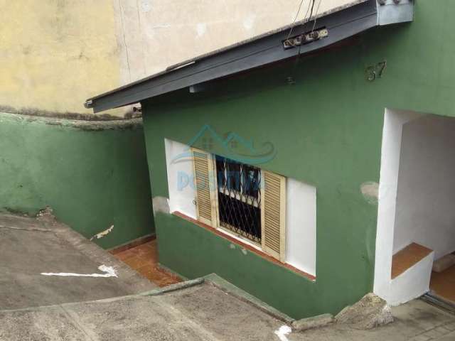 Casa Térrea para Venda em Osasco, Novo Osasco, 2 dormitórios, 1 banheiro, 2 vagas