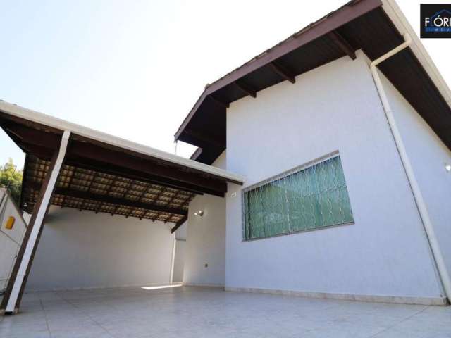 Casa para Venda em Atibaia, Jardim Maristela, 3 dormitórios, 1 suíte, 3 banheiros, 3 vagas