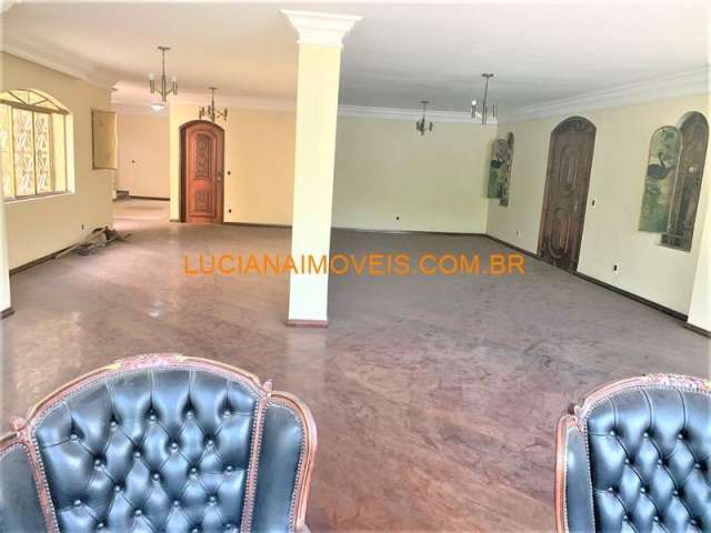 Sobrado na bela aliança de 470 m² com 4 dormitorios