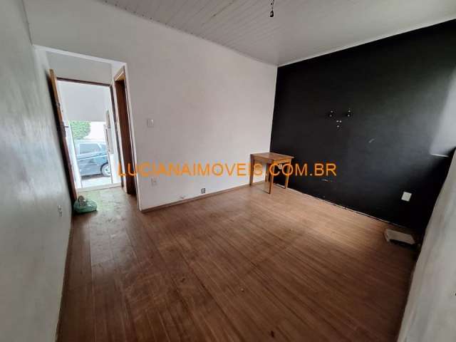 Casa assobradada de vila de 100 m² na vila romana