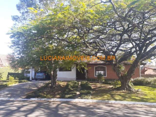 Casa de 376 m² na granja caiapia em cotia