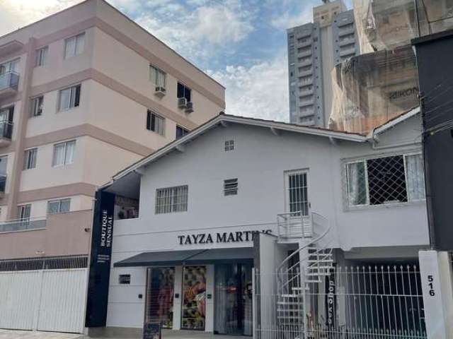 Casa à venda na Rua 3000, 516, Centro, Balneário Camboriú, 116 m2 por R$ 2.000.000