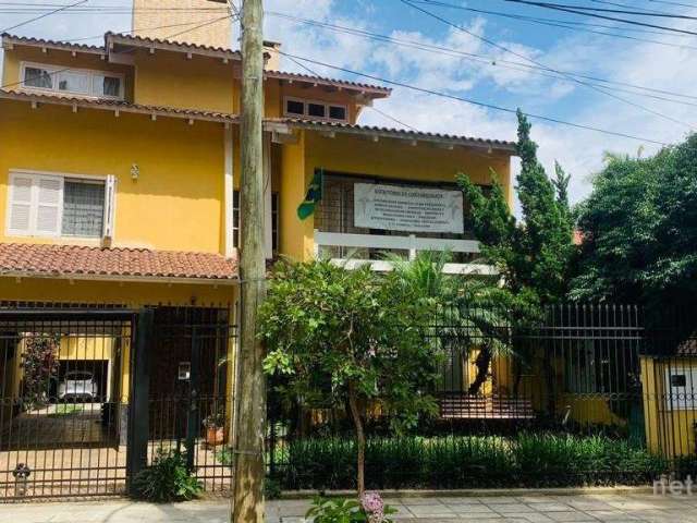 Casa com 5 quartos à venda na Travessa Gardênia, 110, São Sebastião, Porto Alegre, 381 m2 por R$ 1.090.000