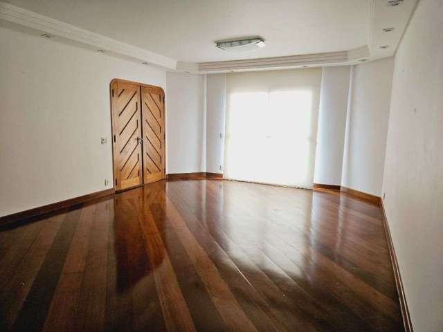 Apartamento a venda Vila Assunção com 197m² de área útil