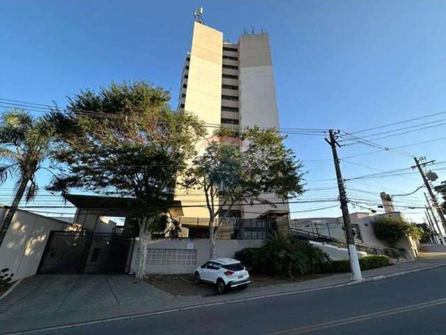 Apartamento no Edifício Palácio das Águas- Poá/SP- 3 suítes- 4 vagas de garagem - 210m2- Acabamento nobre e mobília de madeira maciça.